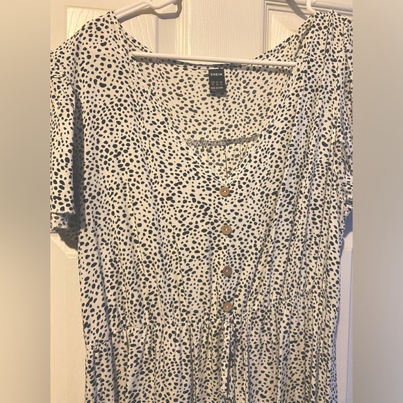 Long white with black spots short sleeve dress. - Picture 3 of 3